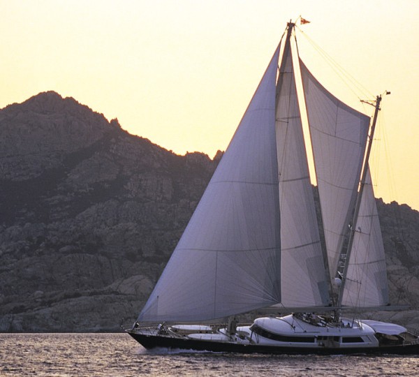 xasteria sailing yacht